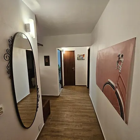 Manolaire Park Apartment Bucharest